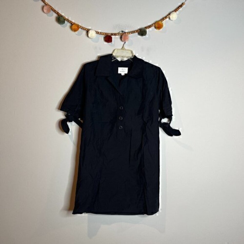 🔆 Lost + Wander navy blue collared shift dress